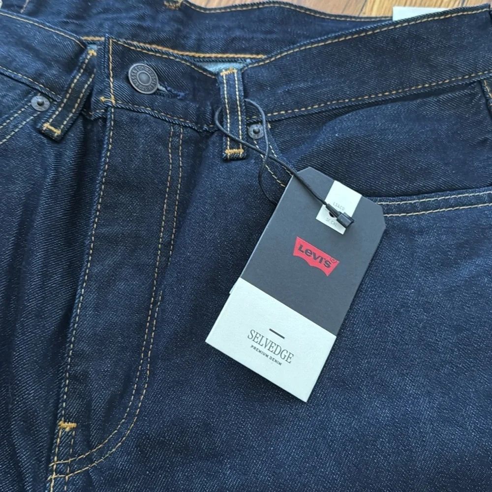 NWT Levi's Men's Selvedge dark wash Jeans straight leg 33w 30L